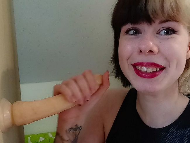 Elli_Young Porno Video: Omg ich musste weinen! dil*obl*wjob bis mir die Tränen kommen